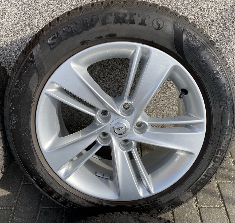 Alufelgi z oponami 225/55 R17 Opel Insignia B Astra J GTC Zafira C