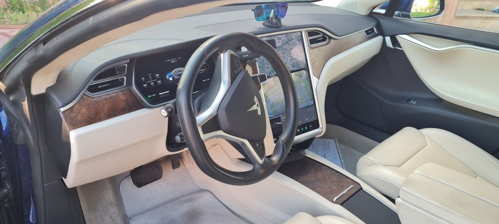 Tesla model S75D 2018р.в. EU безаварийная, не крашенная