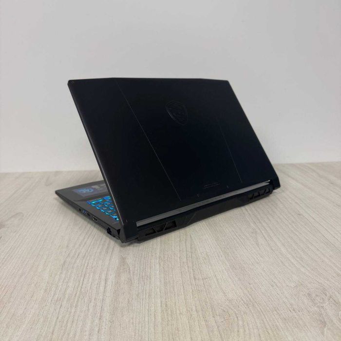 MSI Katana A15 AI B8VG 144Hz Ryzen 9 8945HS 16GB 1TB RTX 4070