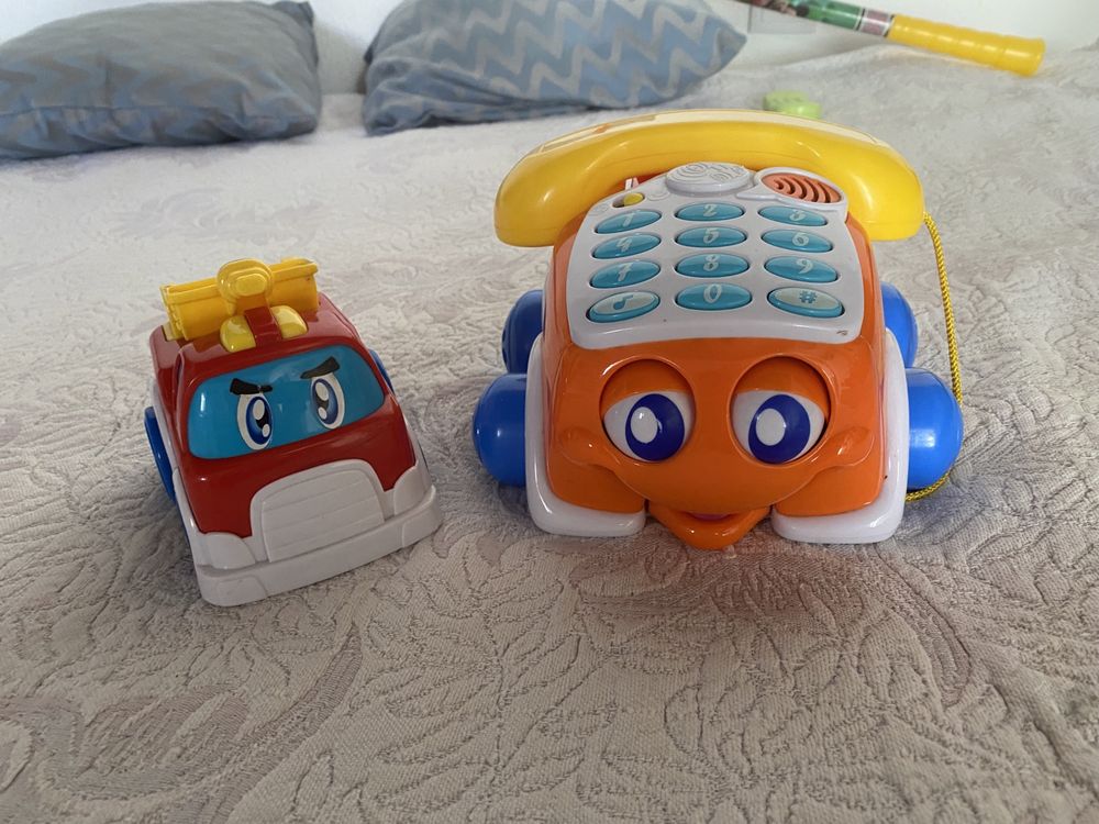 Lote brinquedos Chicco Telefone Carro Bombeiros