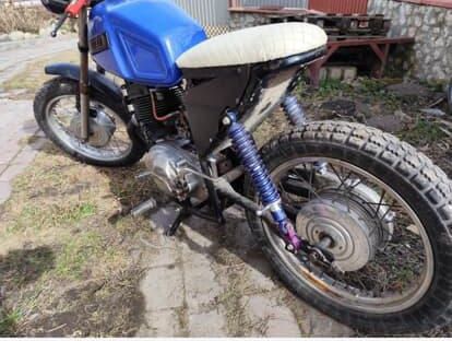 Обмін на жигуля або мопеда  само вивіз    не в робочому стані    .