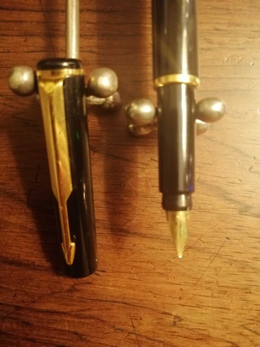 Caneta Parker 88 em laca da China preta.