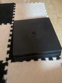 PlayStation 4 praticamente nova