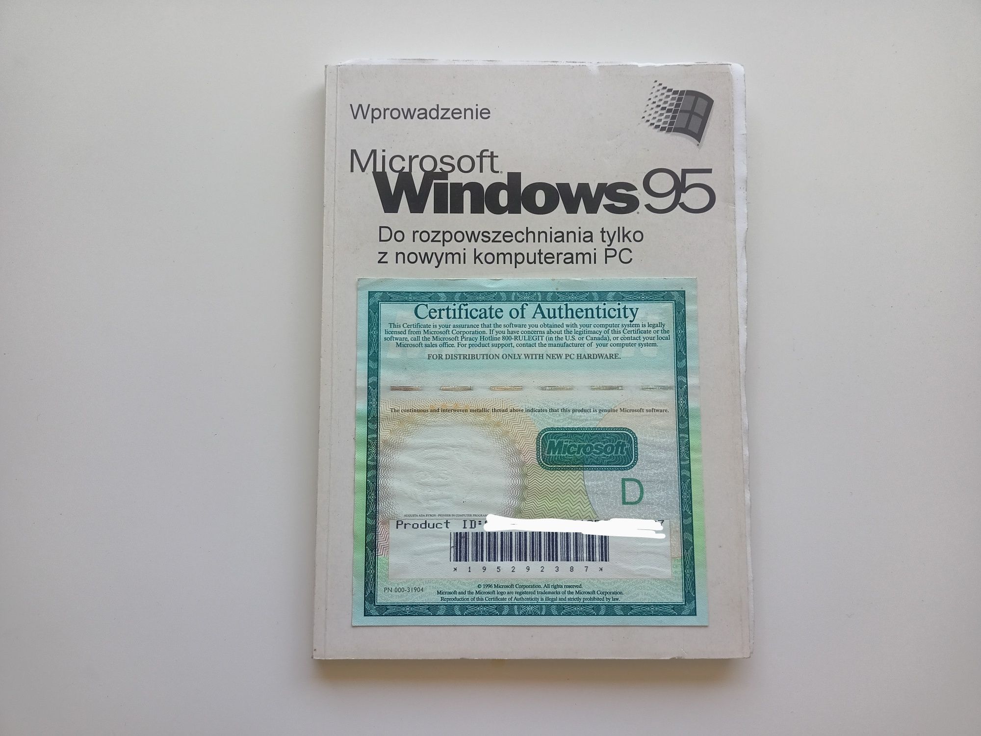 Książka z kluczem Windows 95