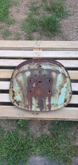 Stare siedzisko metalowe, fotel