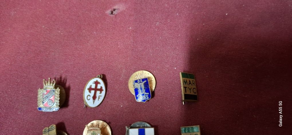 Lote de vários pin's