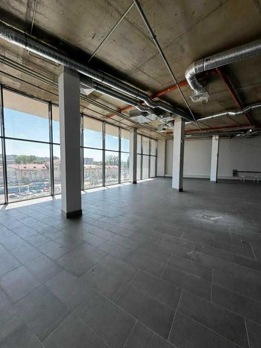 Оренда офісного приміщення в ТЦ Smile City