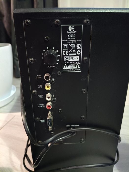 Logitech X-530 4 głośniki i Subufer