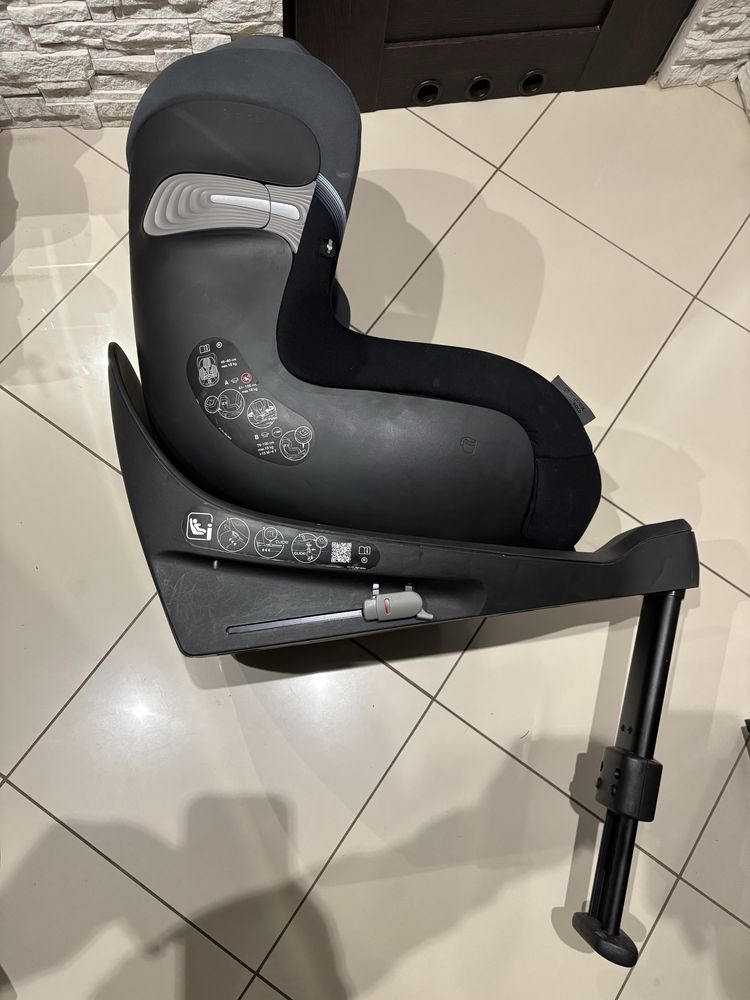 Cybex sirona SX2 i-size