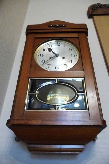 Piękny, nieduży zegar wiszący Becker, 3 struny, sprawny, po renowacji