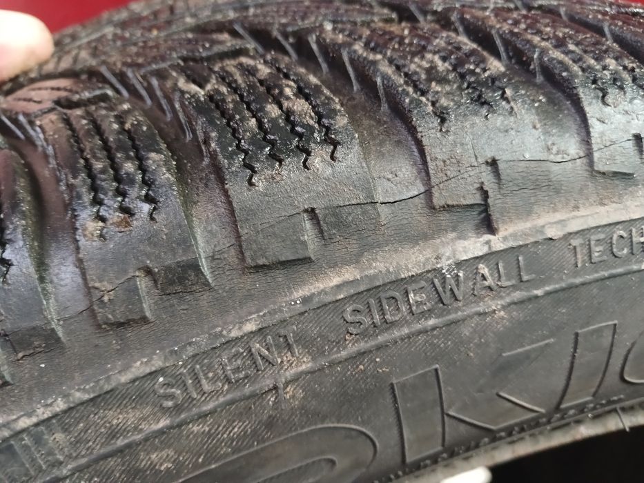 Nokian шини,резина 205 55 16 зима