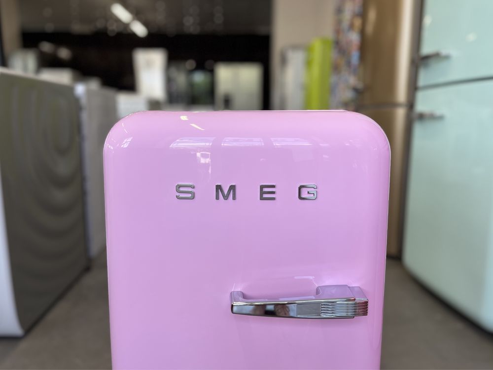 Міні бар холодильник SMEG рожевий