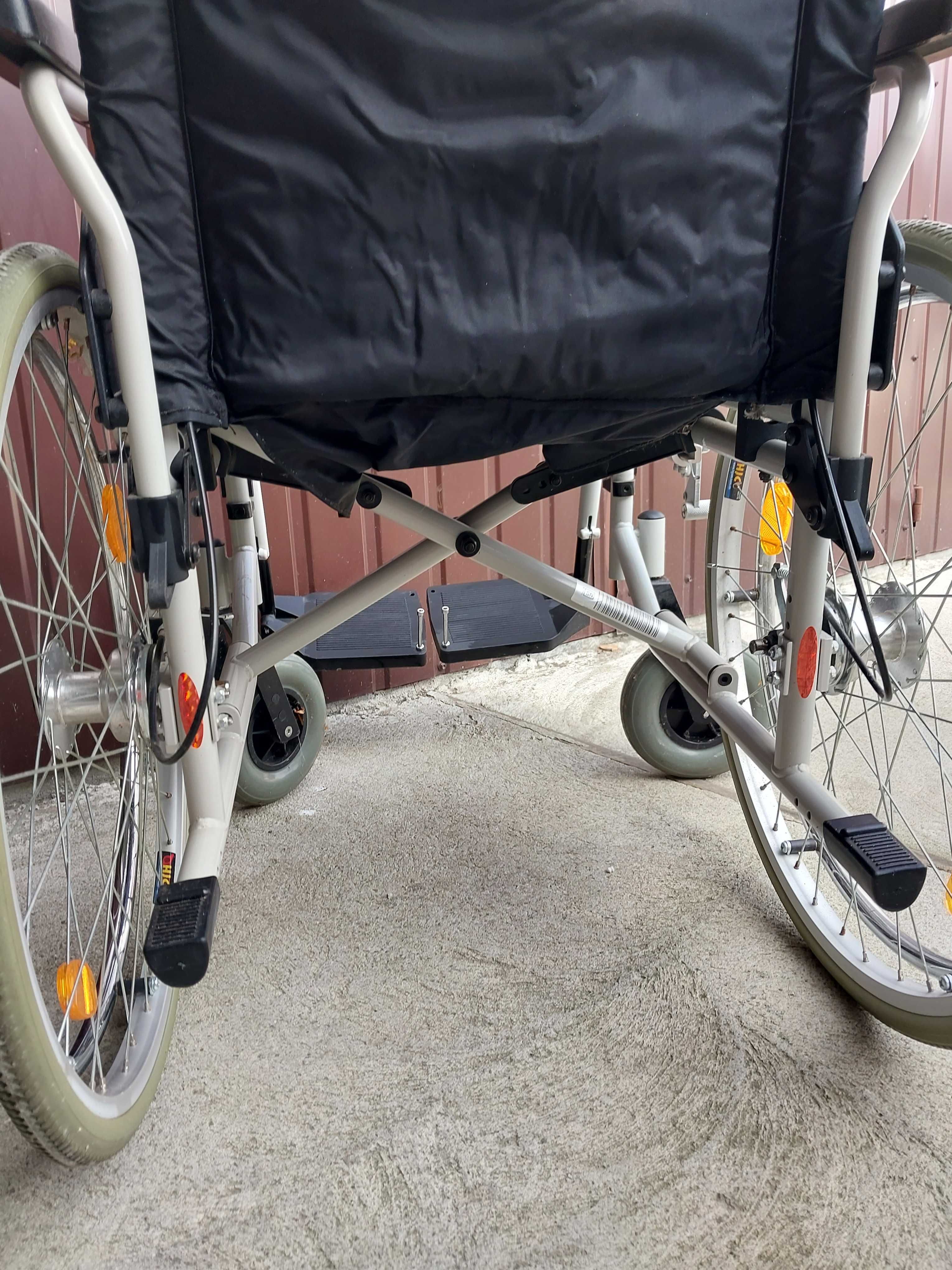 wózek inwalidzki / 163