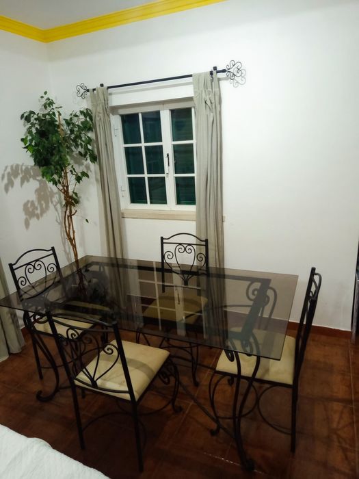 Mesa  jantar em vidro