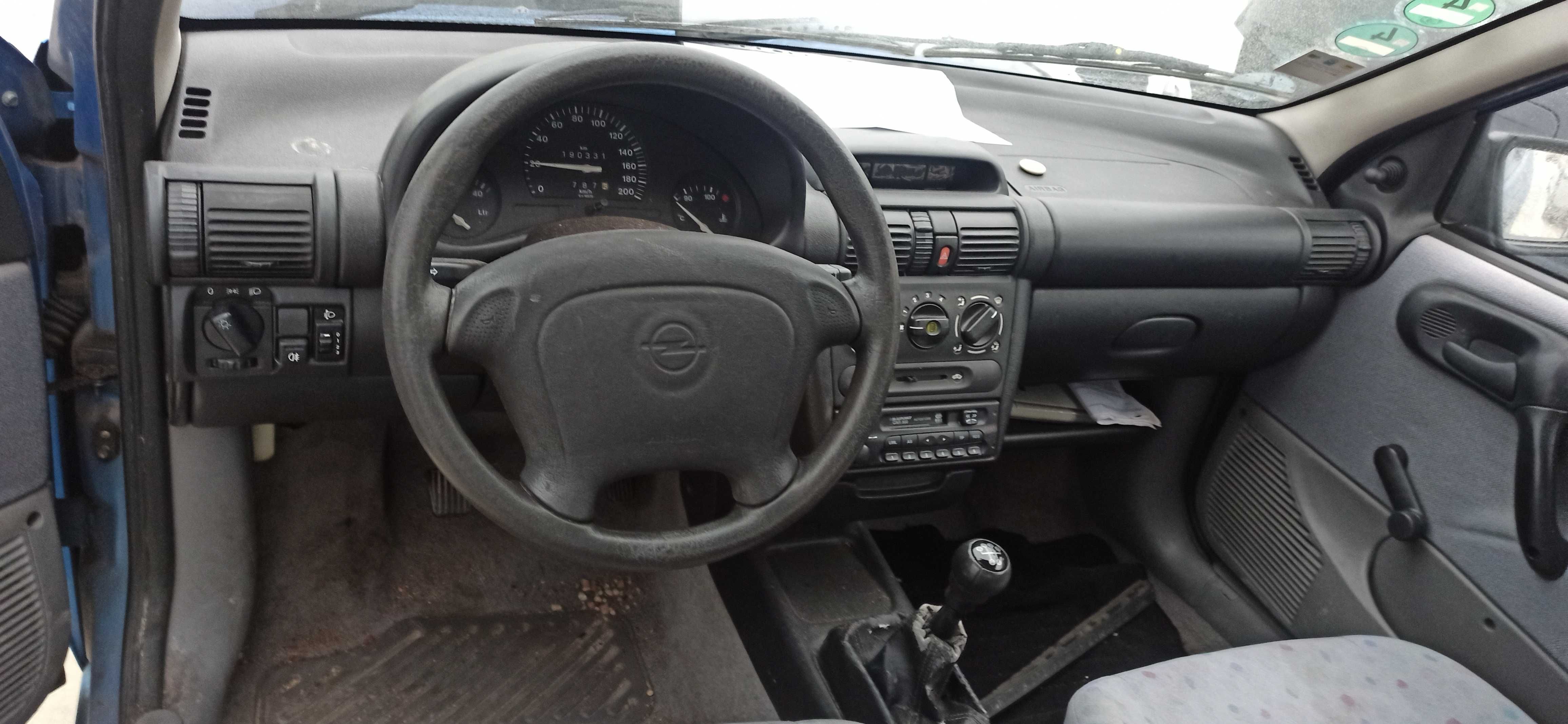 Opel Cora B para peças