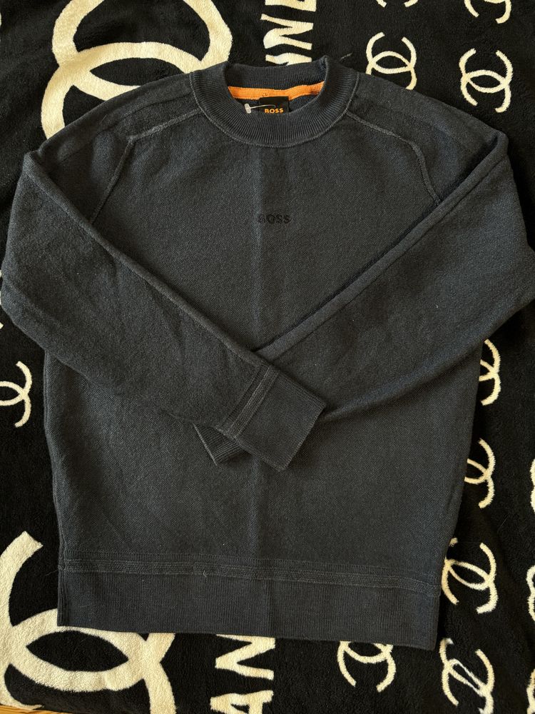 Свитер hugo boss