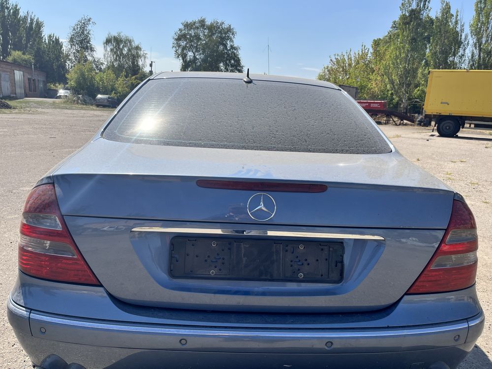 Mercedes w 211 E 320 diesel на болты , Гайки , метизы