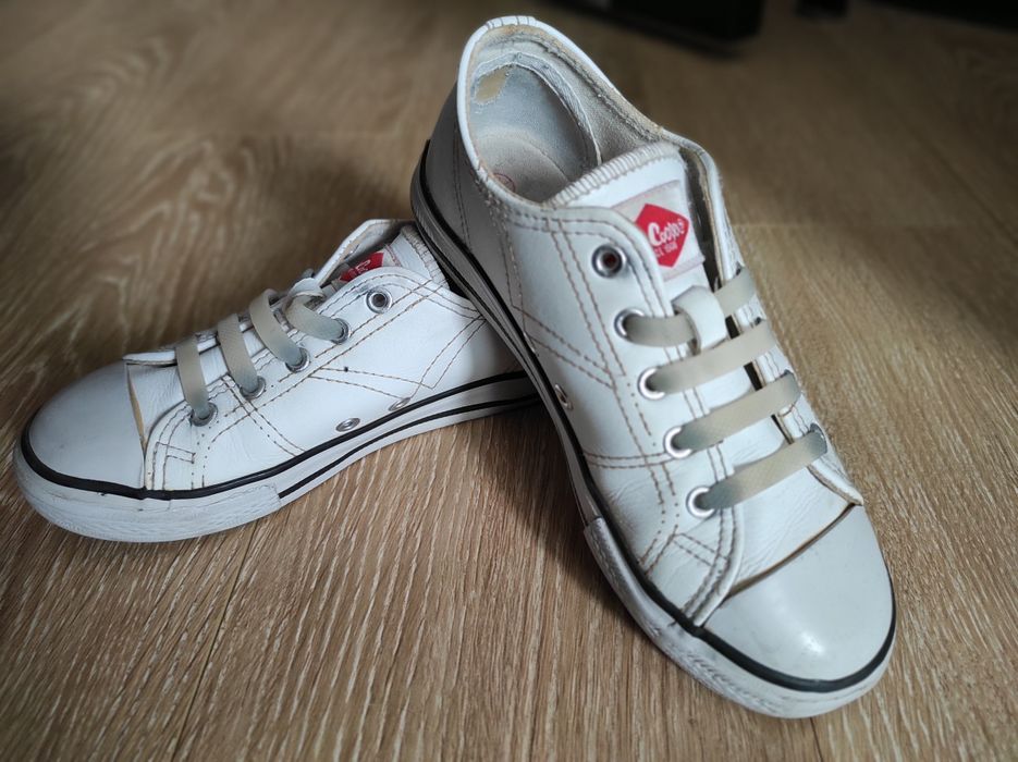 Белые кеды . Кожа.