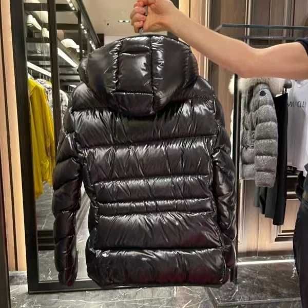 Kurtka damska puchowa Moncler