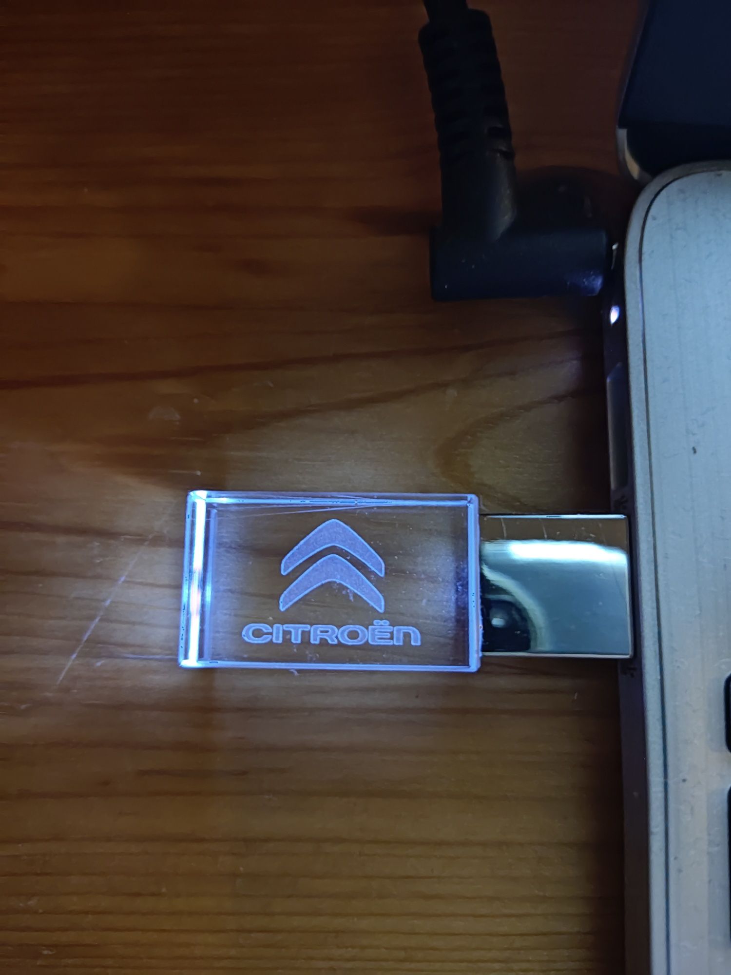 Pamięć USB 2.0 Citroen 3D, 32GB