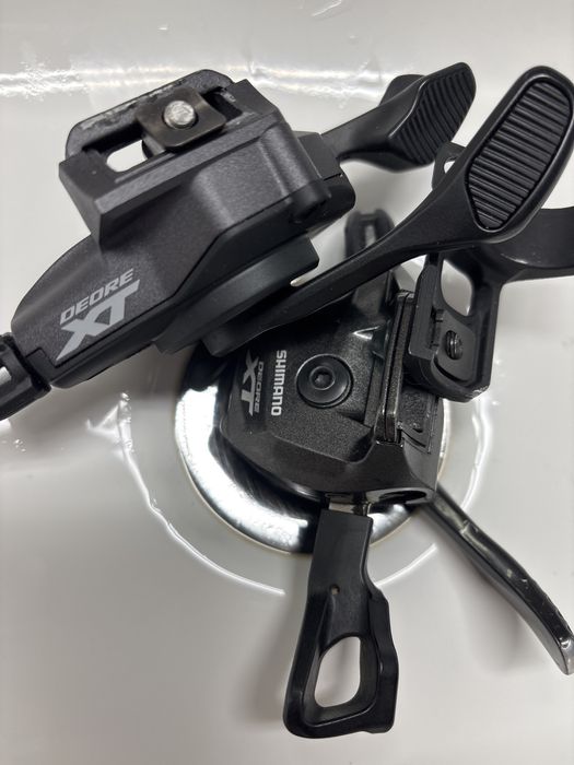 Manetki Shimano XT SL-M8130