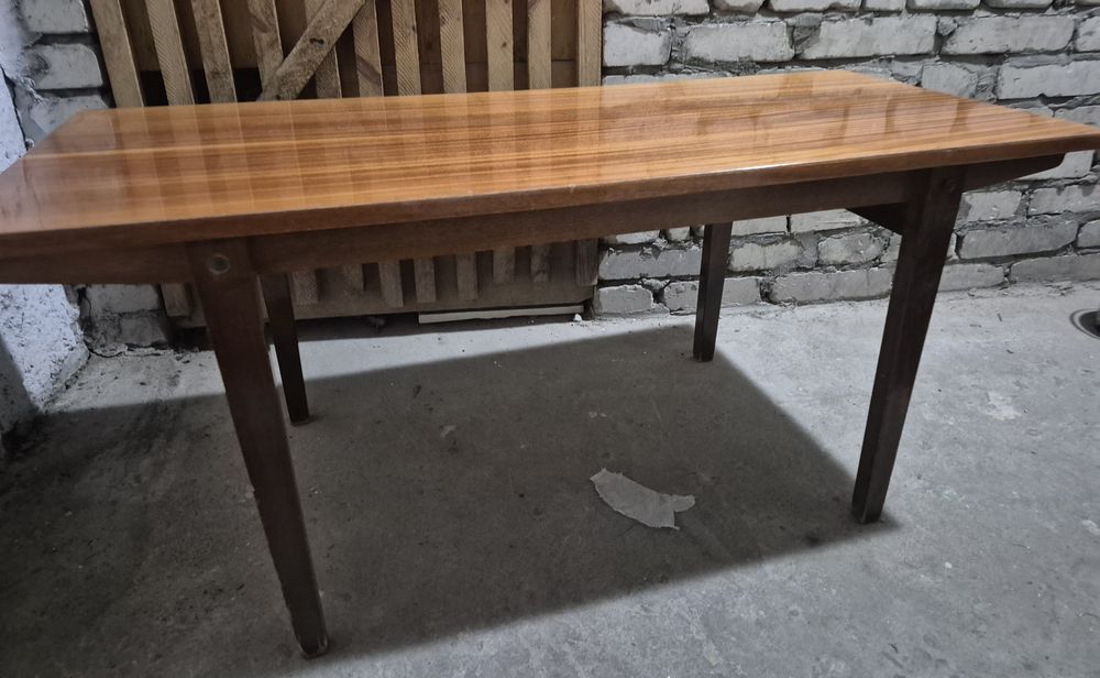 Stolik kawowy PRL wysoki połysk