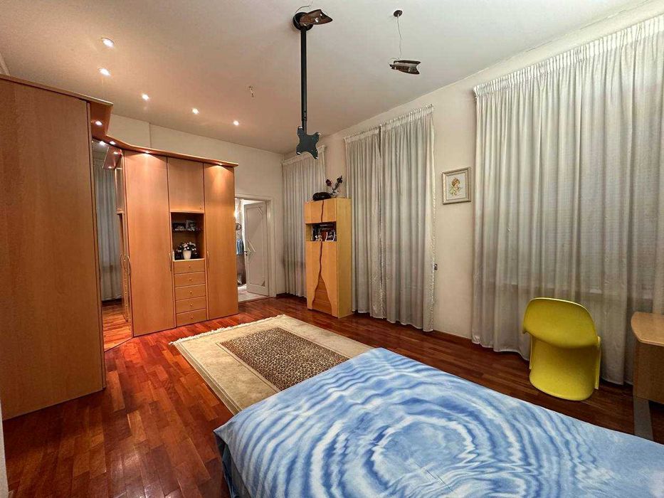 Центр! Оренда 4-К Квартири Костельна 4 Майдан