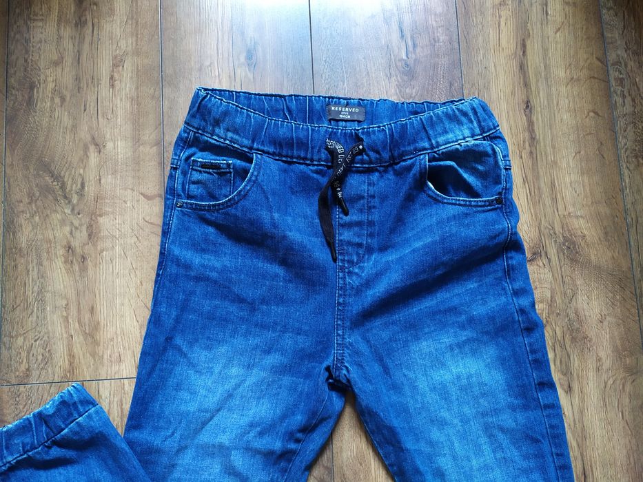 Spodnie Reserved jogger 164