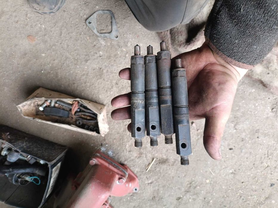 Silnik Zetor Forterra 11441 części pompa wtryskowa rozrusznik głowica