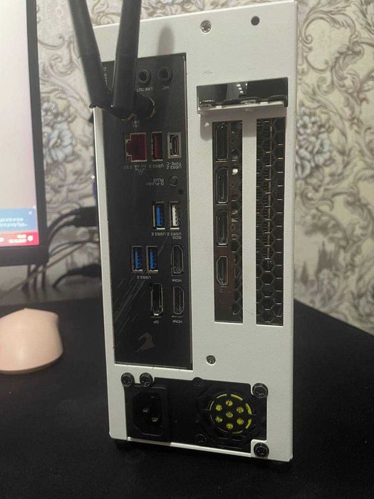 Ігровий mini-ITX ПК | R5 5600 / RAM 16Gb / RTX 3060 12Gb / 512 SSD