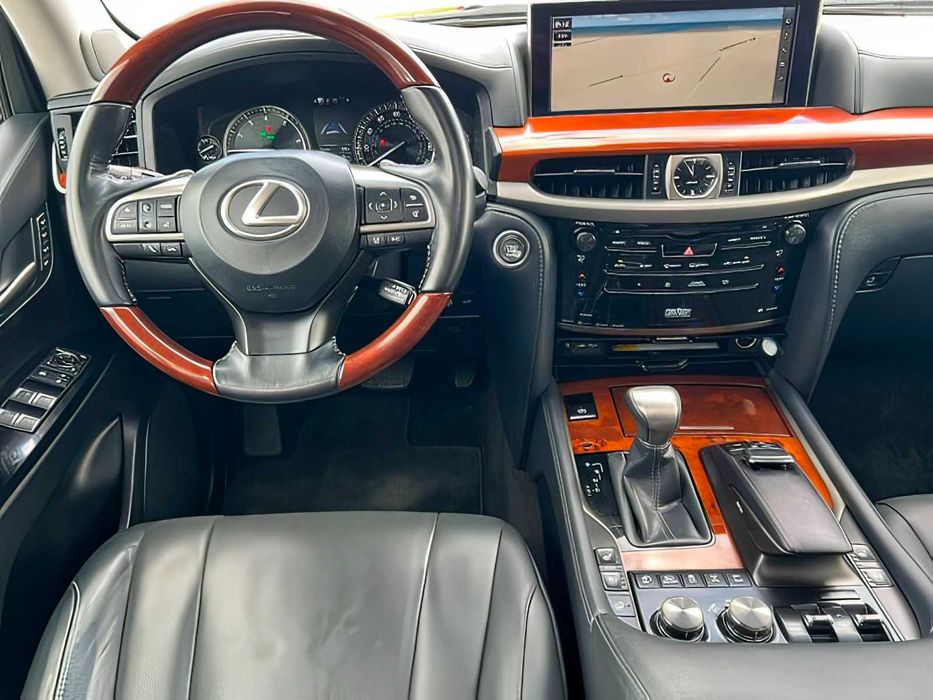 Lexus LX 570      2019