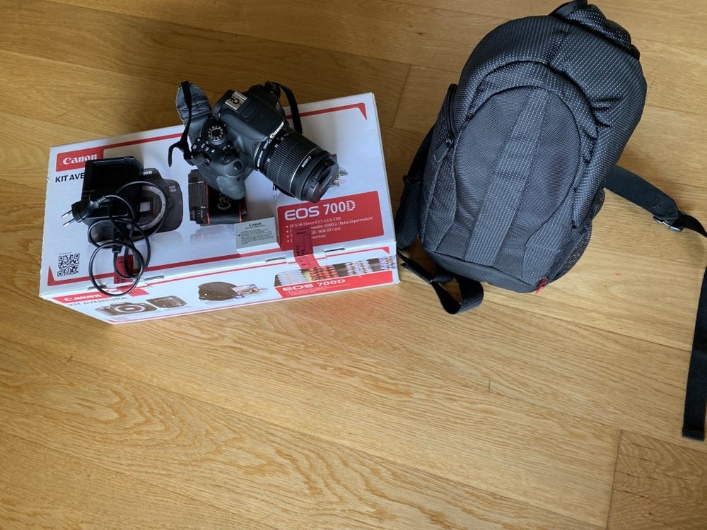 Vendo Canon 700D *praticamente nova* - Kit aventura