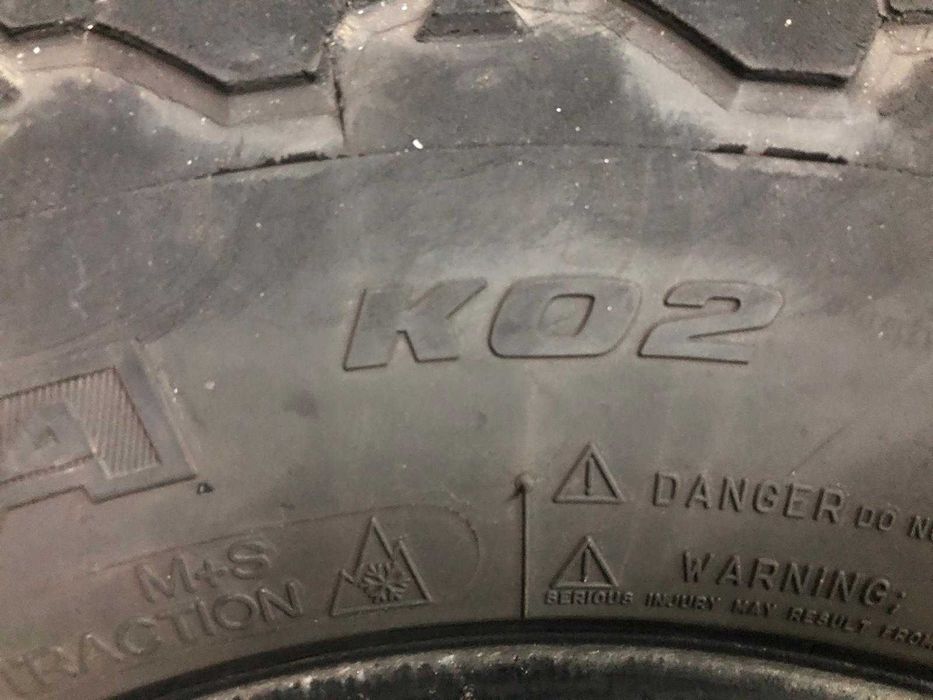 Pneus BF Goodrich A/T KO2 275/70R16