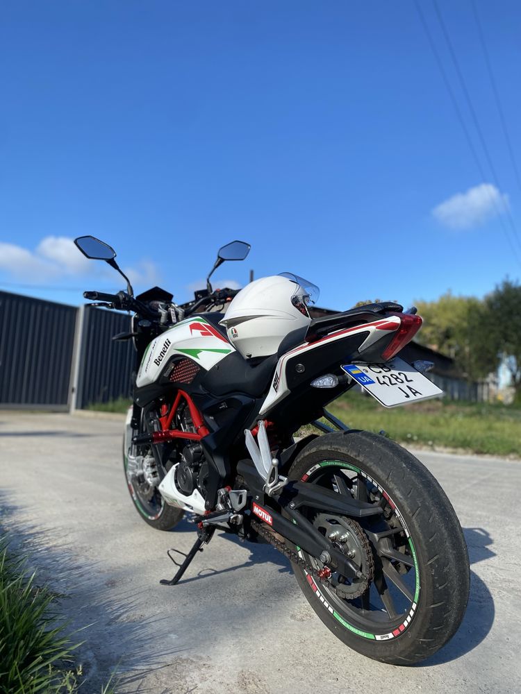 Benelli tnt 250