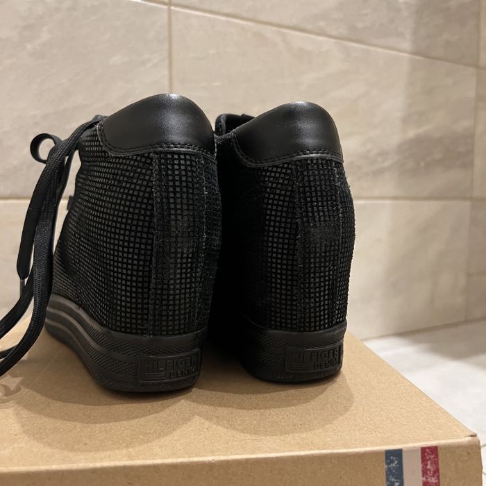 Кроссовки полуботинки женские tommy hilfiger