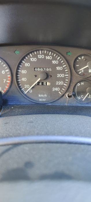 Мазда323f 1995р 1.5л,бензин,газ