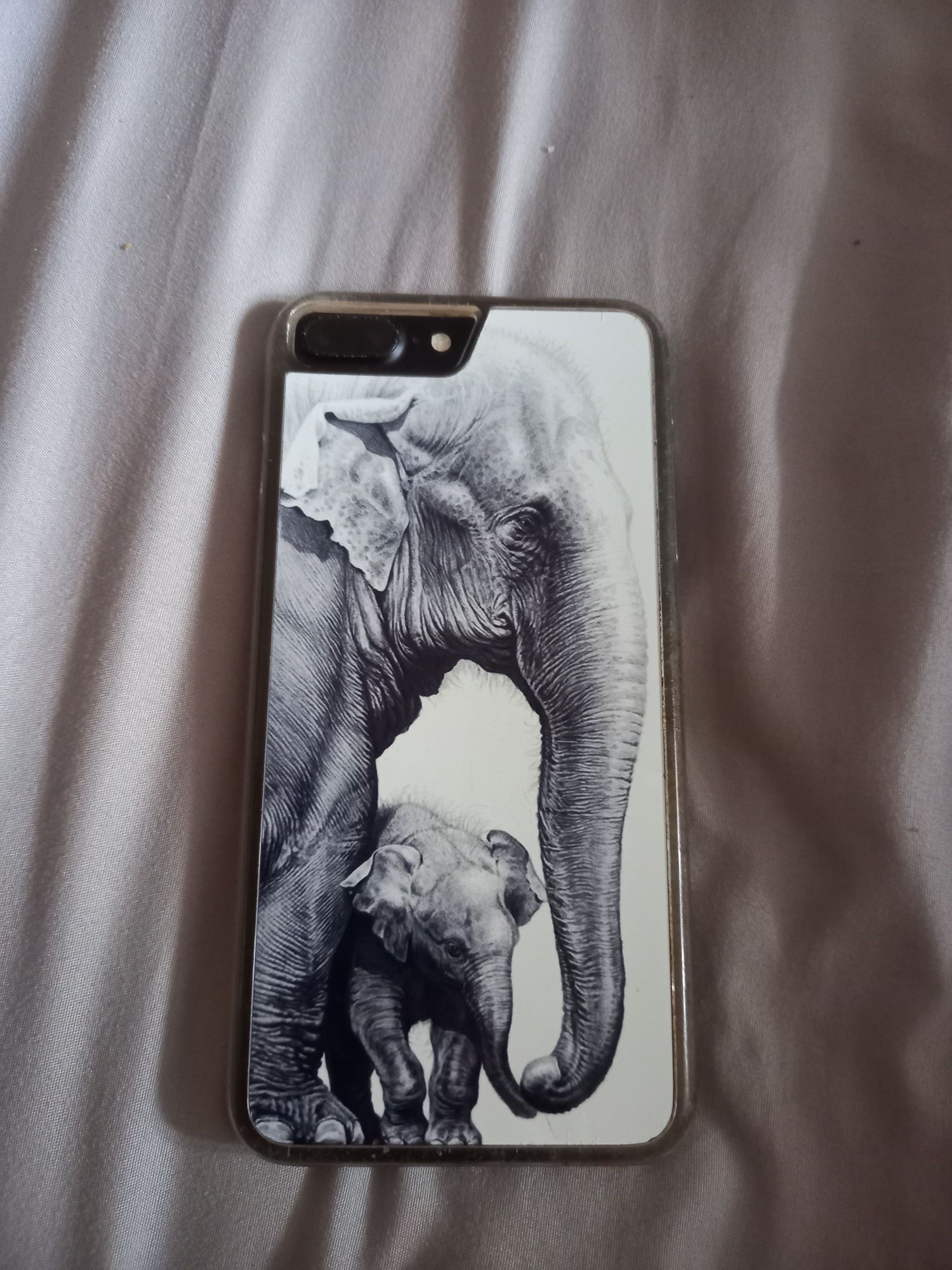 Iphone 7 plus в доброму стані