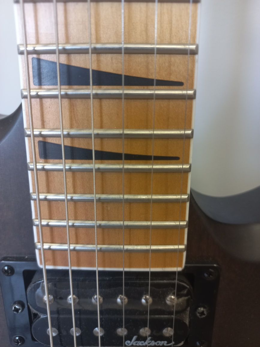 Gitara elektryczna Jackson js24