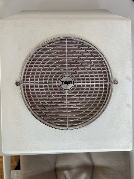 Витяжка для манікюра teri