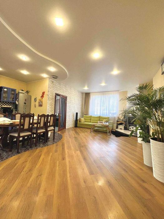 Продається сучасний та автономний будинок в Олександрівці