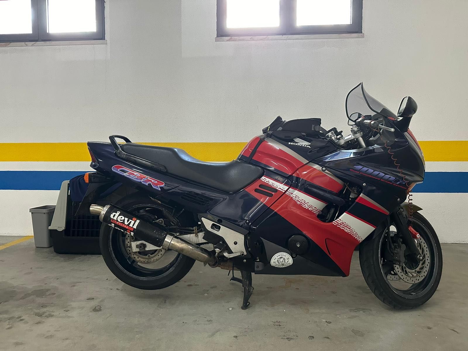 Honda CBR 1000F 96 (nao Aceito trocas)