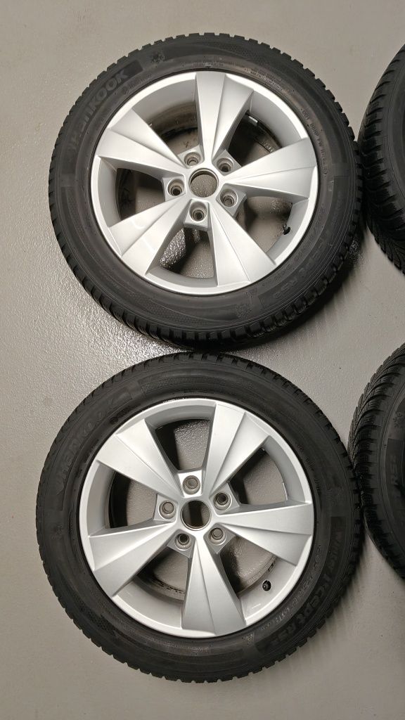 felgi oryginalne skoda 16 cali 5x112 z oponami