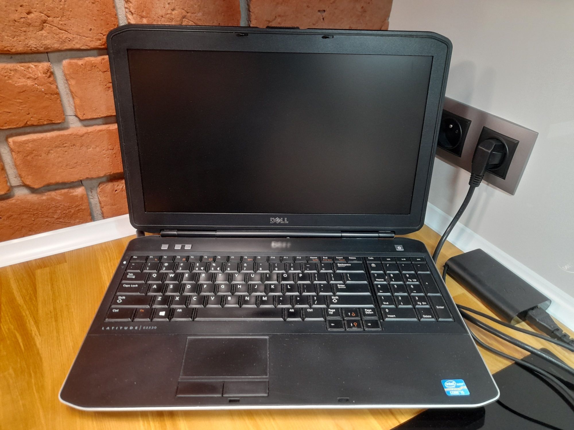 Laptop Dell latitude e5530 i5 SSD 120GB RAM 4gb Windows 10