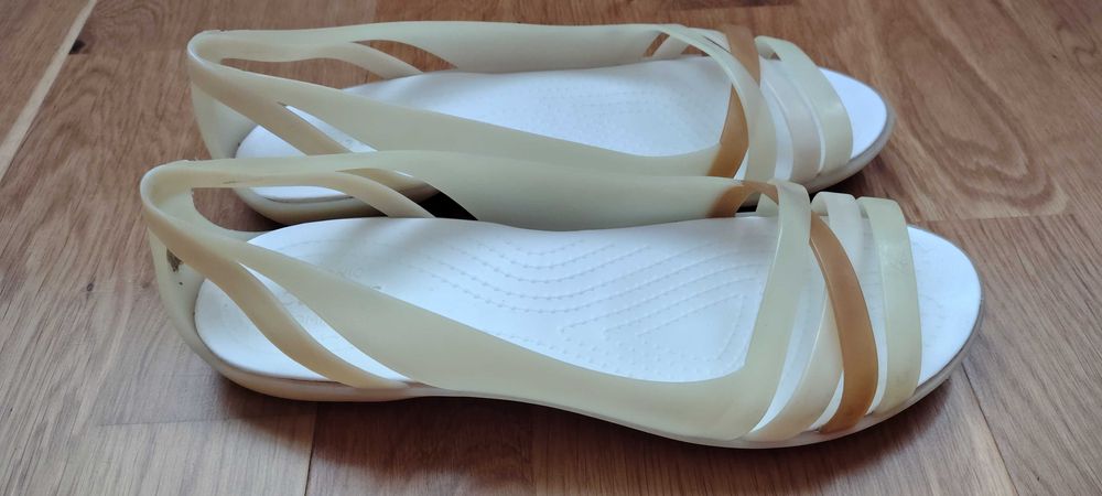 Crocs жіночі сандалі 38