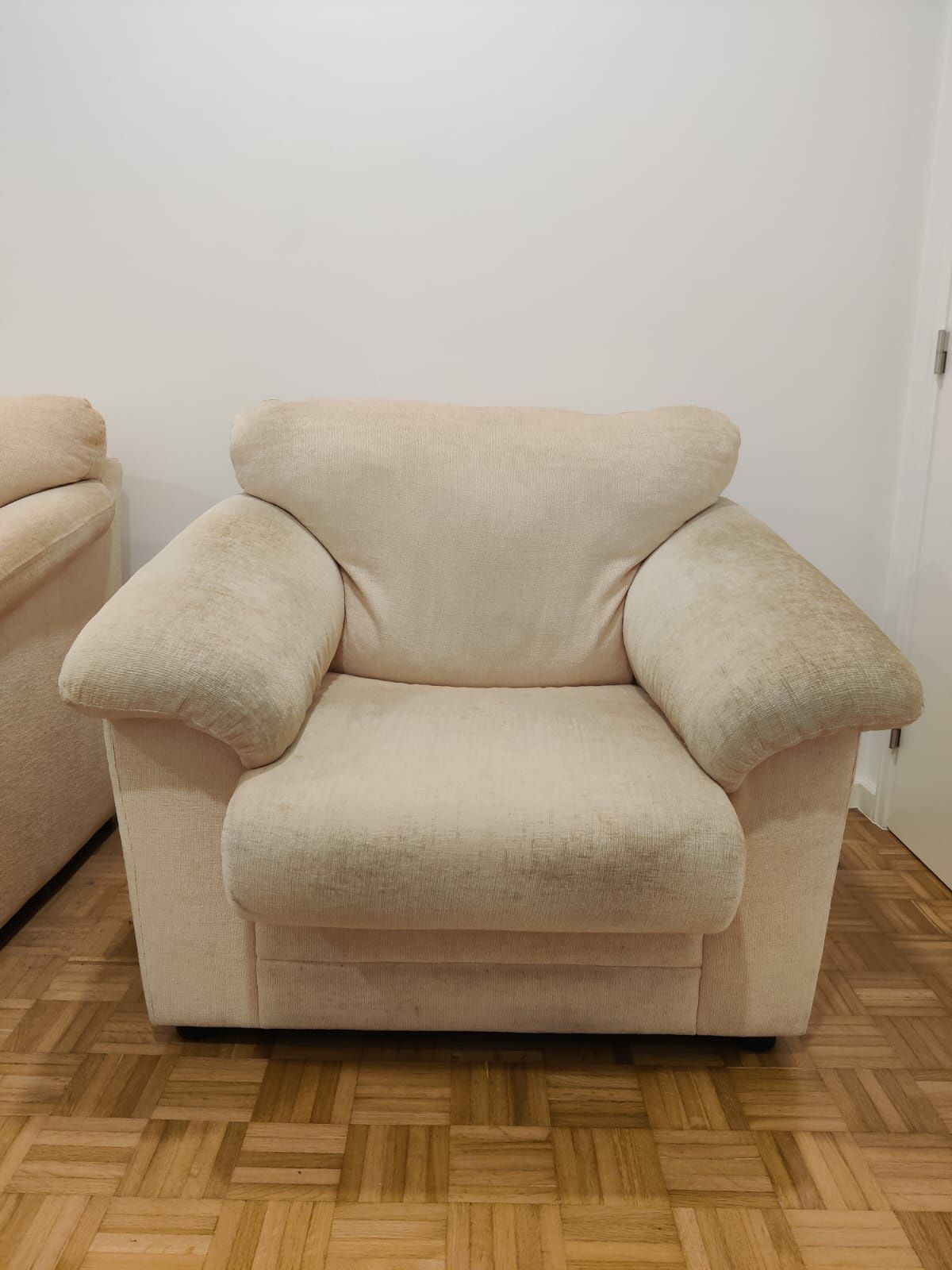Sofá cama e duas poltronas
