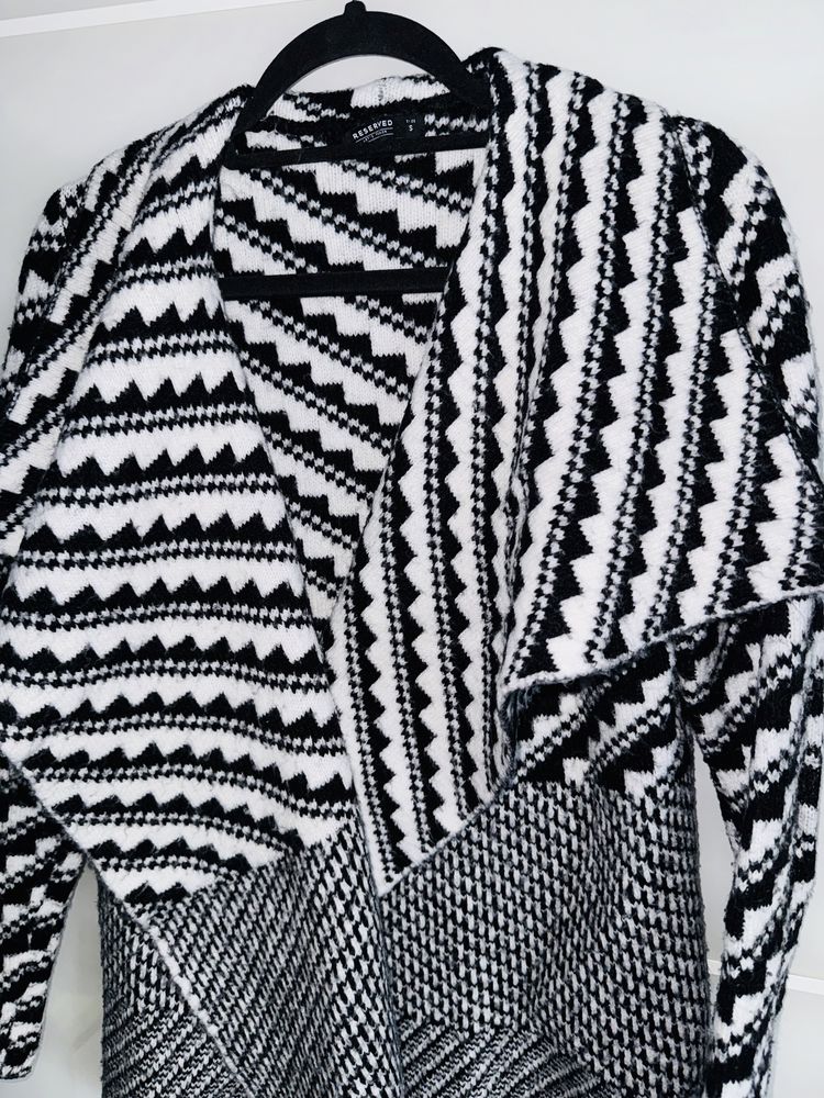 Reserved sweter luźny czarno biały gruby duży s 36