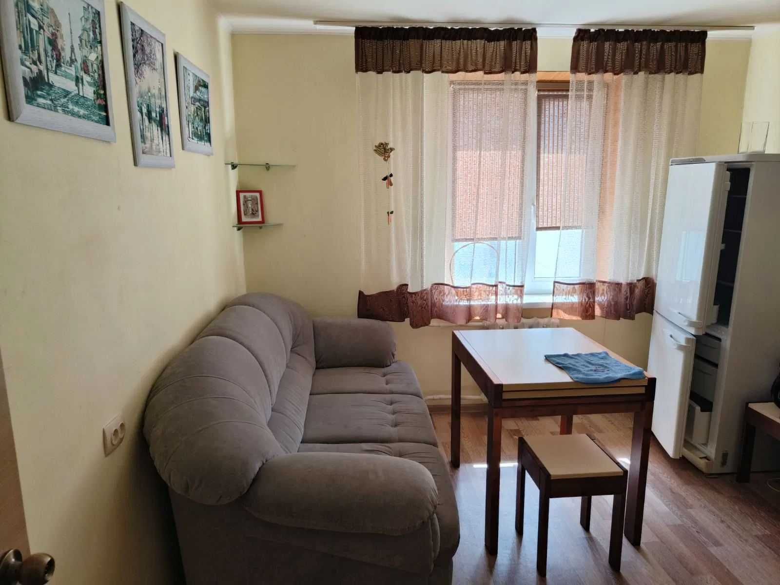 Продам 1 комнатную квартиру в центре по улице Космической DA