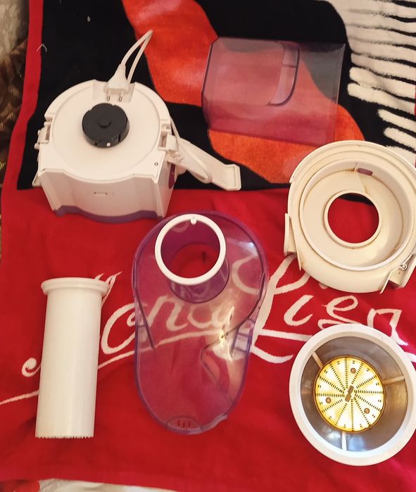 Соковижималка центробіжна PHILIPS HR1853/00