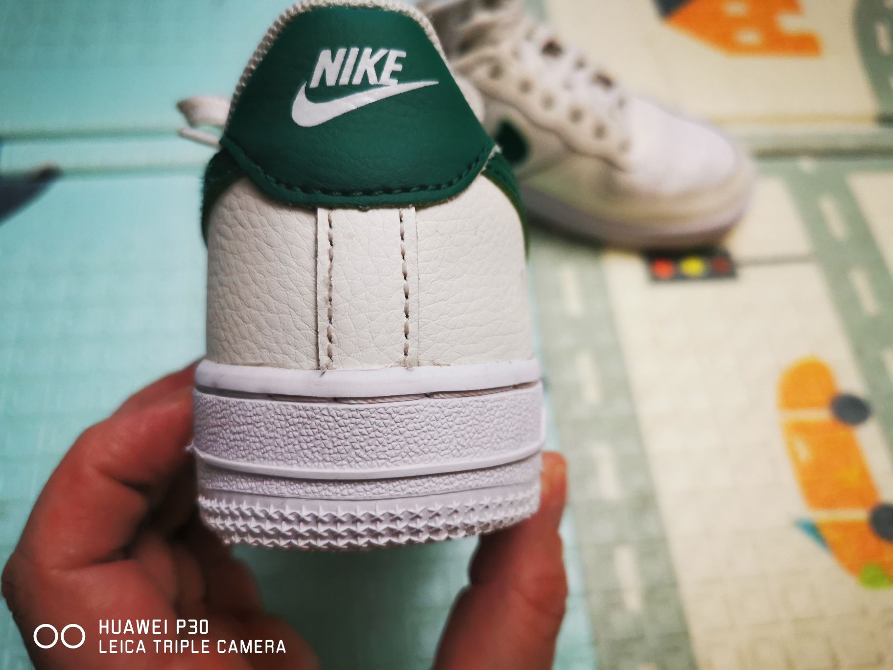 Кроссовки Nike, лимитированная серия, размер 31,5 евро