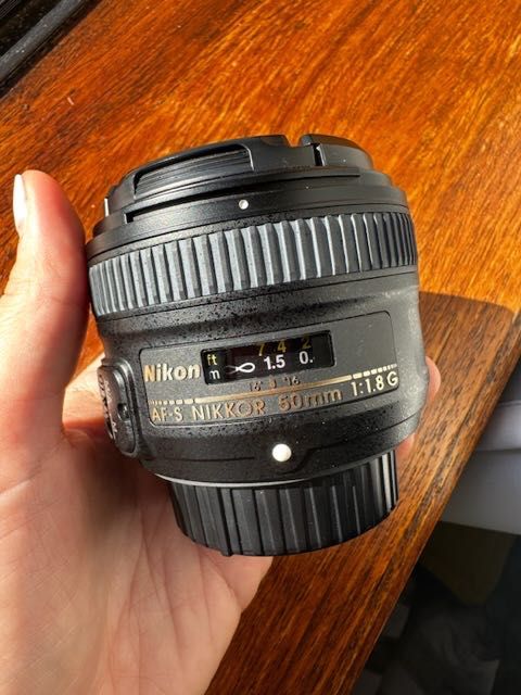 Nikon D5300 lente 18-55mm + lente 50mm 1:1.8G + cartão memoria 64 Gb